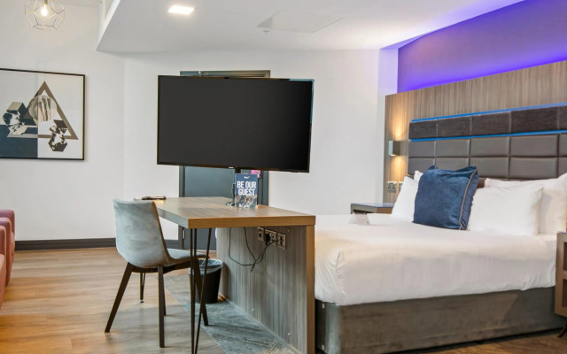 Roomzzz Manchester Victoria