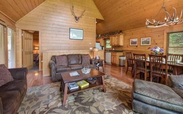 Big Sky Cabin - Two Bedroom Cabin