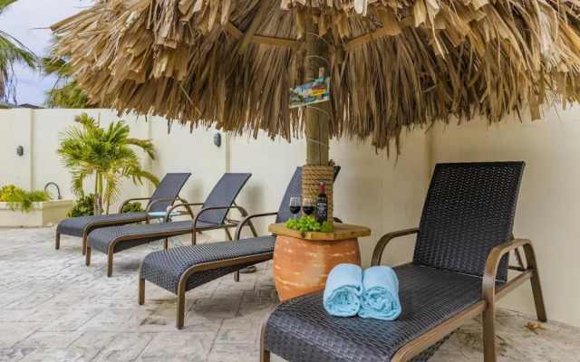 Spacious 7BR 6BA Villa 2 Pools Walktobeach