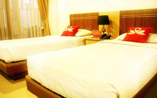 ZEN Rooms Riau Martadinata