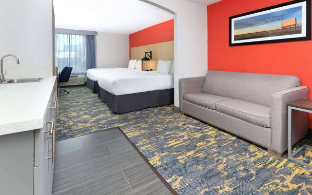 La Quinta Inn & Suites by Wyndham Dallas - Las Colinas