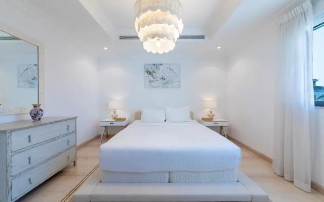 Manzil-6BR Lux Villa with Pvt Pool