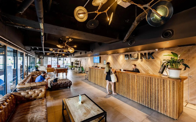 BUNK Surfers Paradise - International Backpacker Hostel