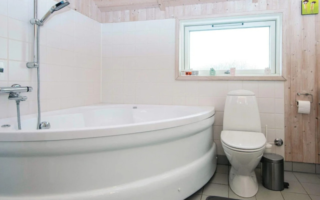 8 Person Holiday Home in Harboore-by Traum