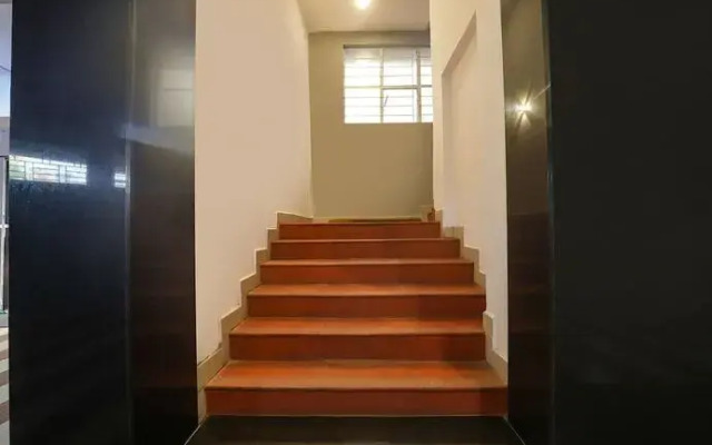 Fabhotel Golden Mist