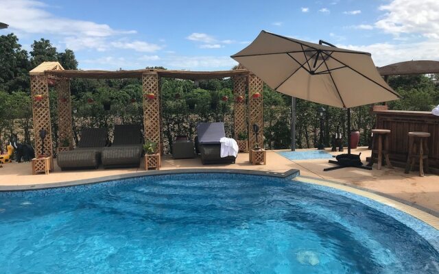 SB Holiday Resort
