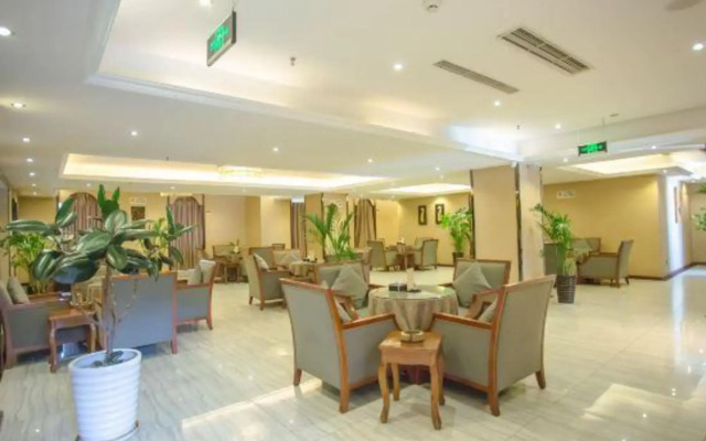 Langshen Hotel (Xichang Torch Square Haihe Sky Street)