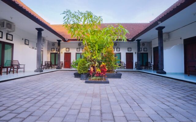 Kos Bulan Bali