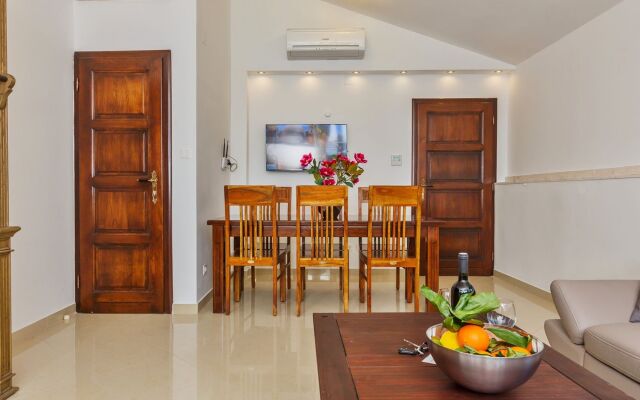 Luxury Apartments Perko
