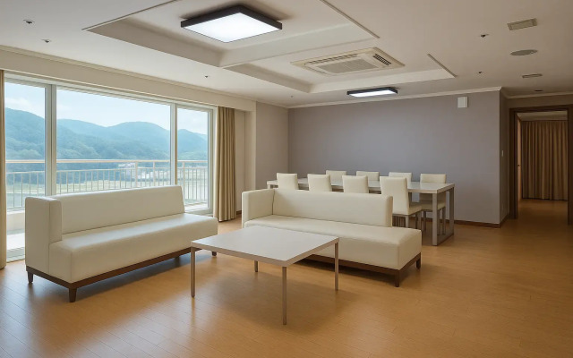 Chungmu Kumho Resort