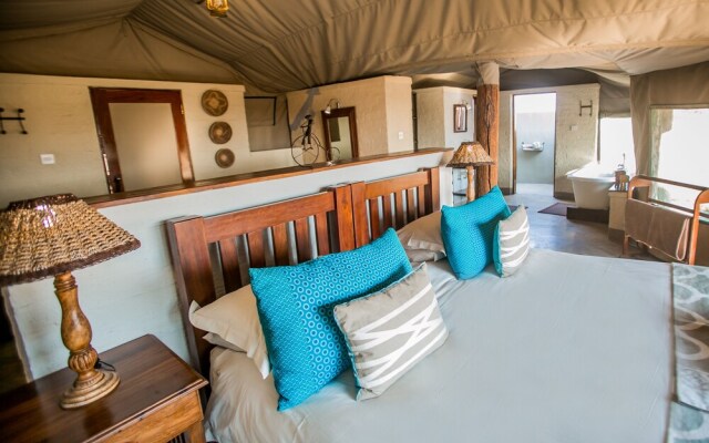 The Hide Lodge