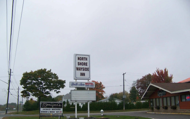 North Shore Wayside Inn
