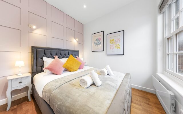 Stunning 1 Bed Apartment Near Heathrow London