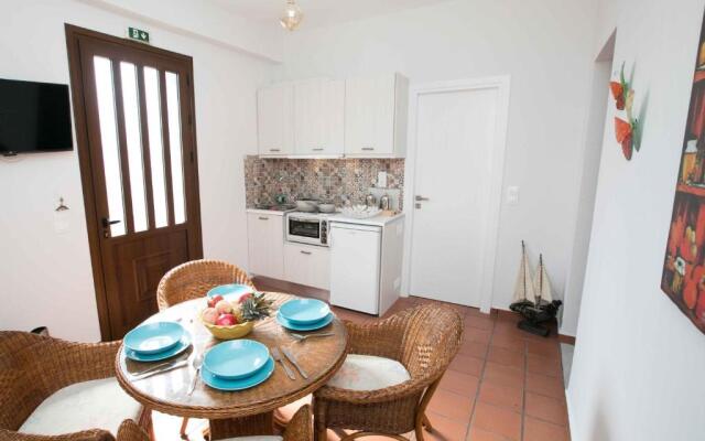 Skoutari Bungalows Galateia room