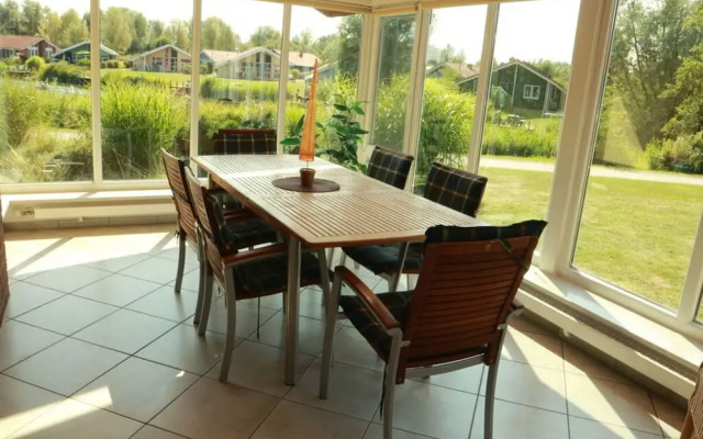 Seeperle Modern Retreat