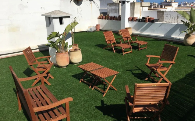 Luxurious Apartment with Private Garden