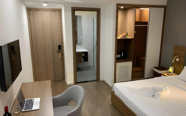 Royal Dragon Boutique Hotel