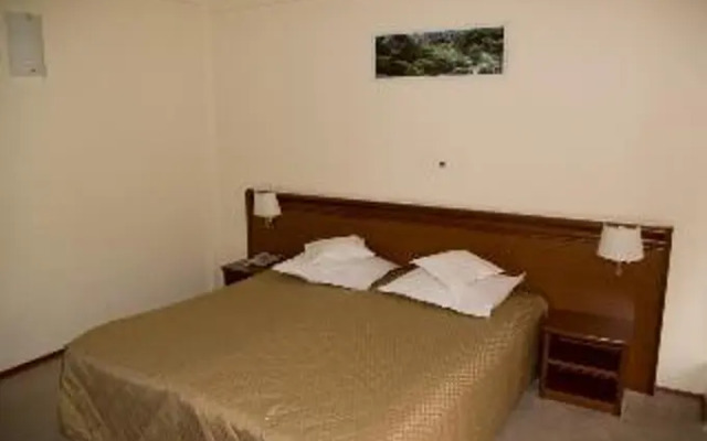 Seven Hotel