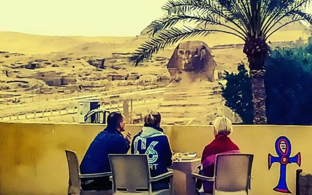 Key of Pyramids View Inn