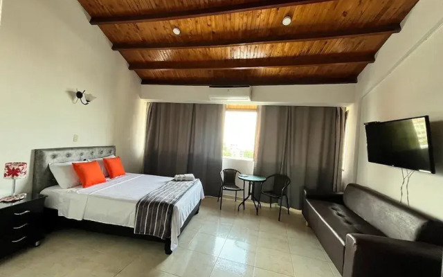 Hostal CaliView Inn