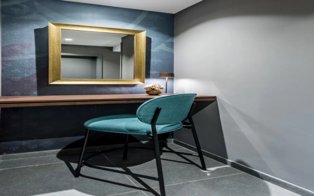 Hotel Mrak 4*