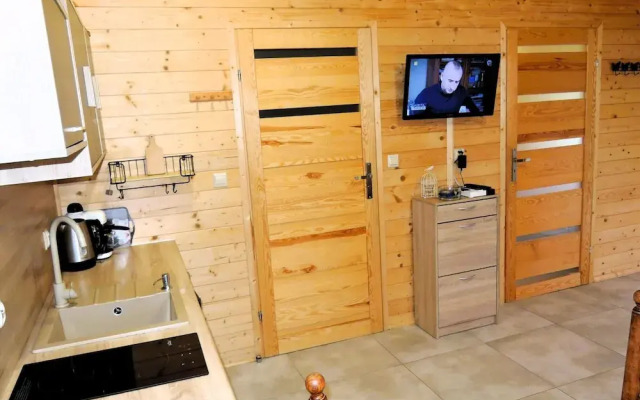 House by the Lake in Wiselka