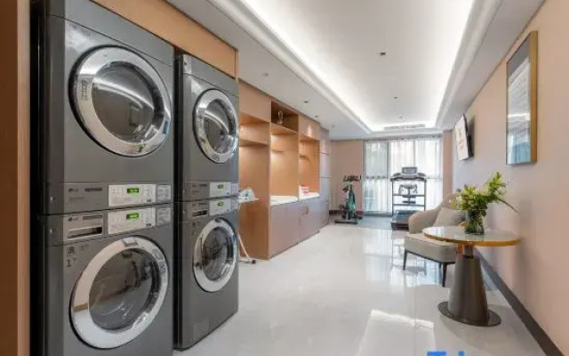 Vienna Hotel (Chongqing Rongchuang Cultural Tourism City Branch)