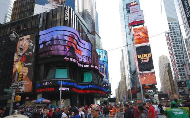 Times Square Studio