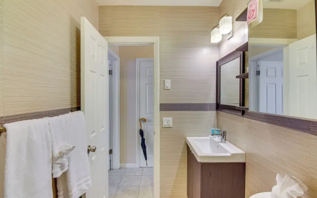 Centrally Located Hallandale Beach Condo