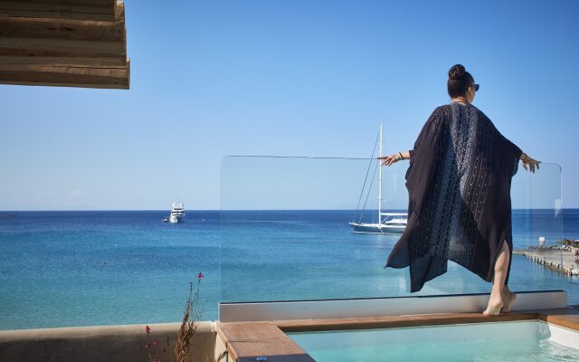 Kosmoplaz Beach Hotel