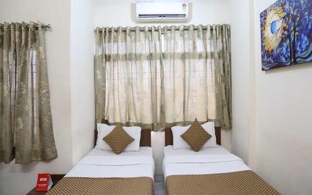 OYO 8997 Angeethi Hotel