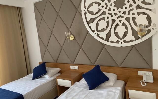 The Sansa Hotel & Spa