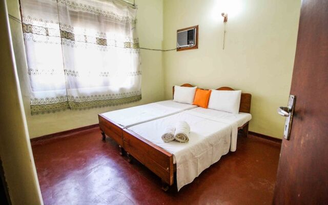 Yoho Airport Way Bungalow