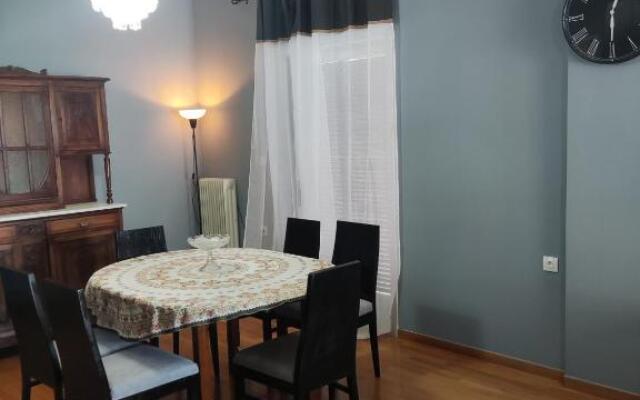 Downtown Apartment Karystos