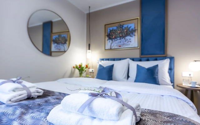 Delphi Hotel & Restaurant