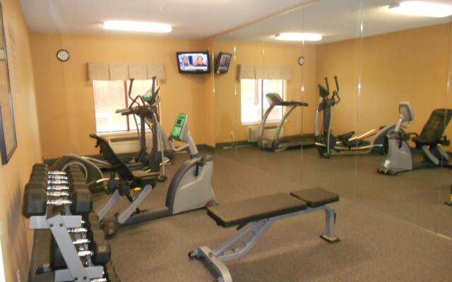Holiday Inn Express & Suites Lancaster by IHG