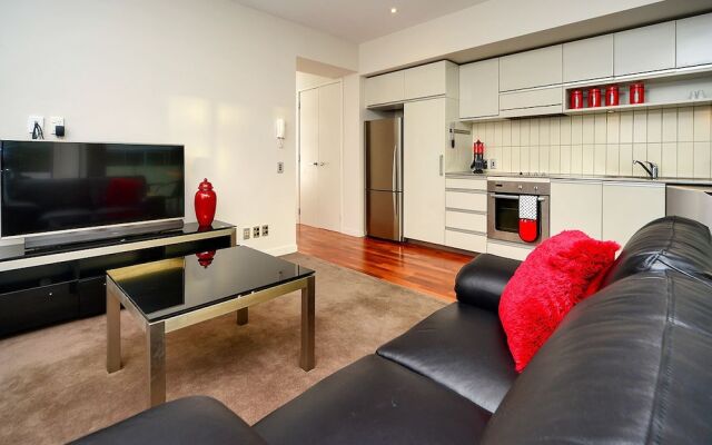 QV Charming 2 Bedroom Viaduct Harbour - 607