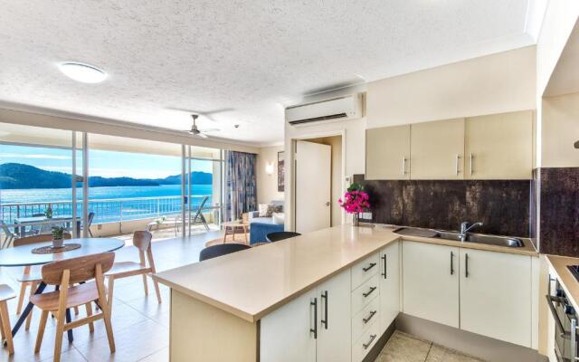 Whitsunday East 1106 on Hamilton Island by HamoRent
