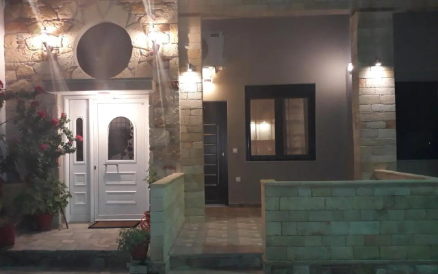 Evdokia's Apartments and Rooms