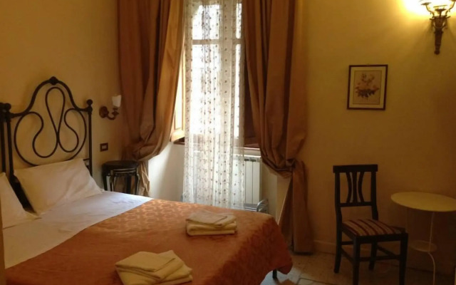 Marta Guest House