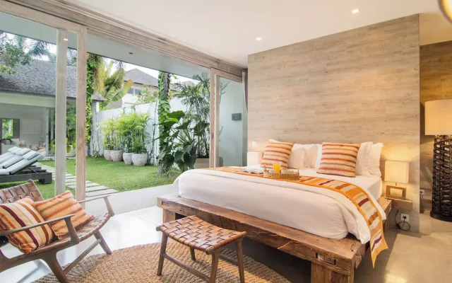 Villa Mia by Villa Finder