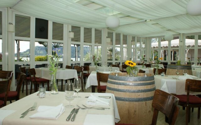 Hotel Jean-Jacques Rousseau