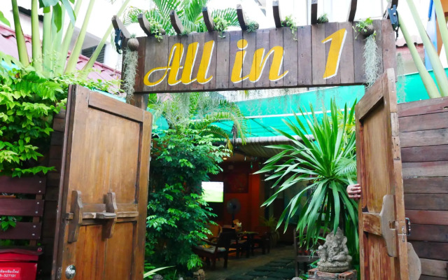 All In 1 Guesthouse Chiang Mai