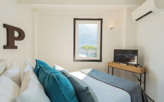 P Terrace by Rent all Como