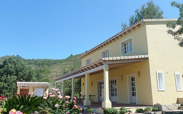 House Eretat Falcone