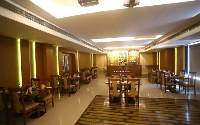 Hotel Kanha's Palm Springs