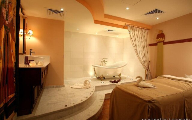 Aquamare Beach Hotel & Spa
