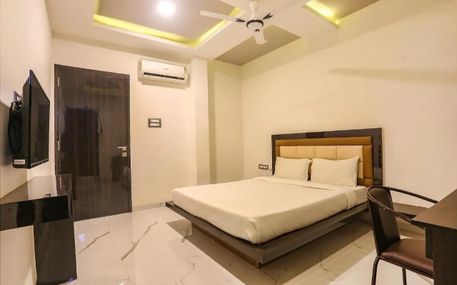FabHotel Prime Grand