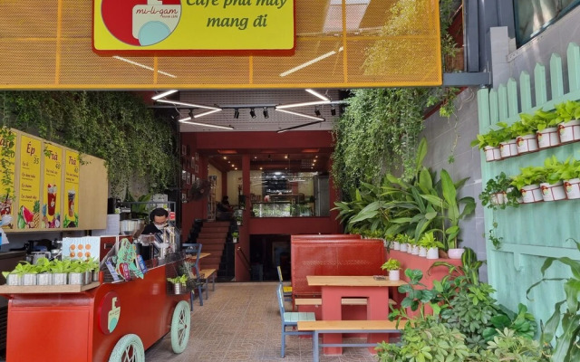 Q apaz Serviced Apartment