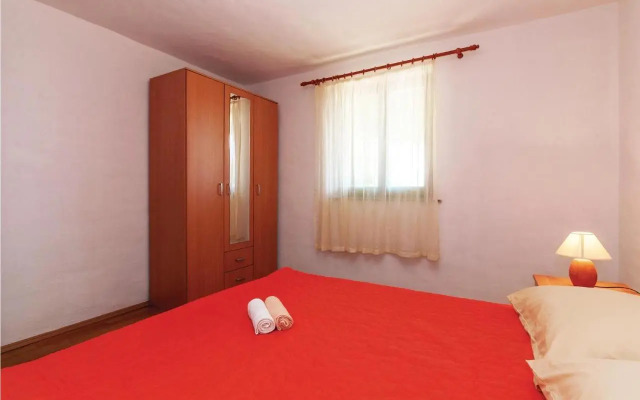One-Bedroom Apartment in Maslenica